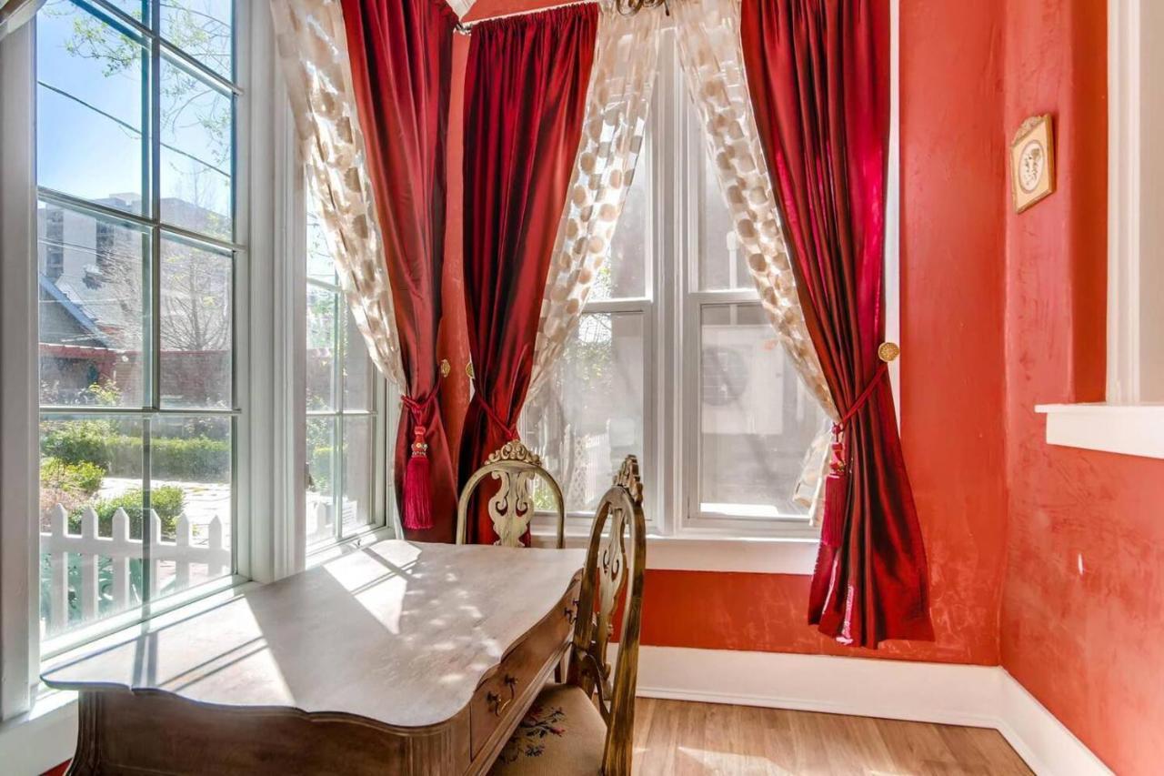 The Holiday Chalet Victorian デンバー エクステリア 写真
